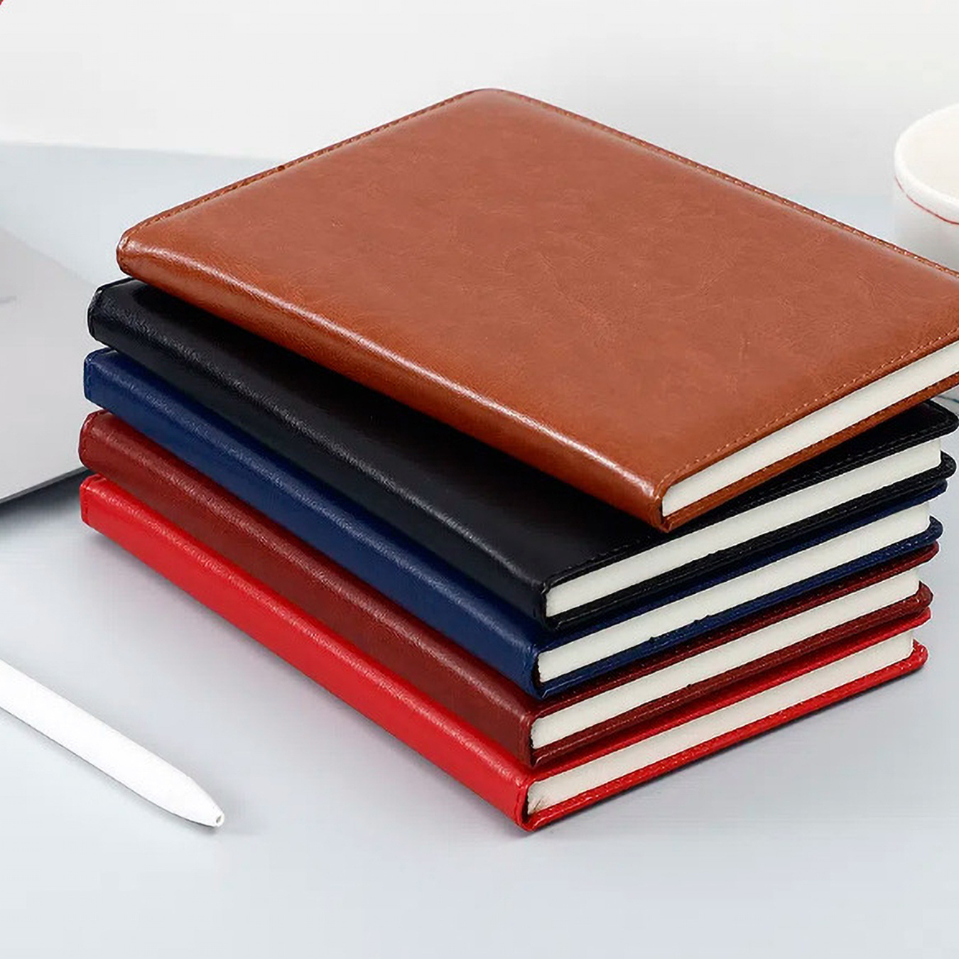 Levensechte otter-dierenvormig - Leather Work Diary Covers recensie en prijs
